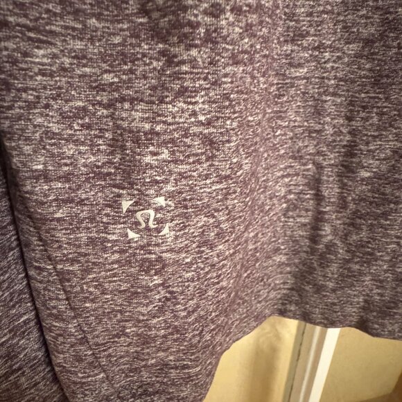 Lululemon surge warm half zip- pullover Men's large - Picture 4 of 5